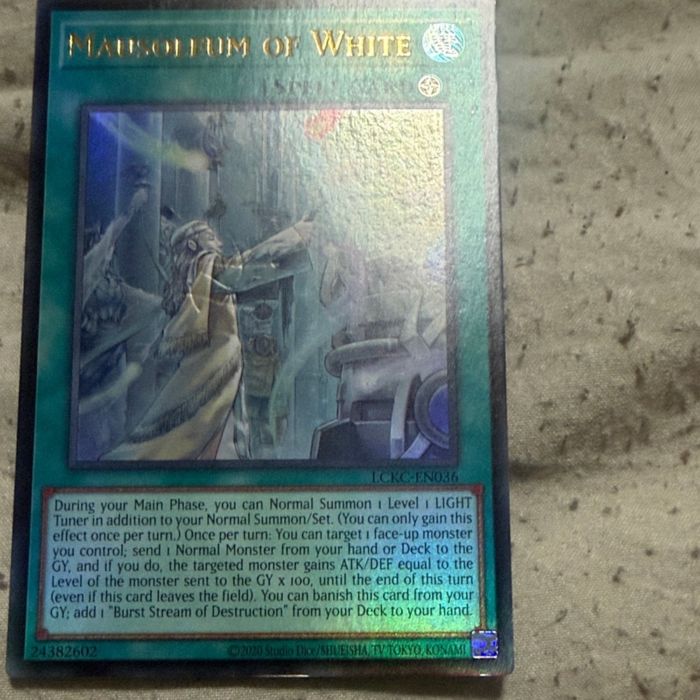Trading Card - Mausoleum of White